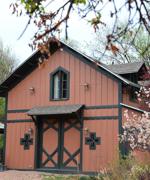 The 1873 Briarhurst Estate Carriage House today